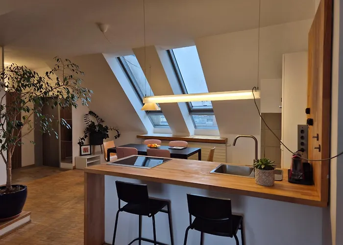 Rooftop Loft *